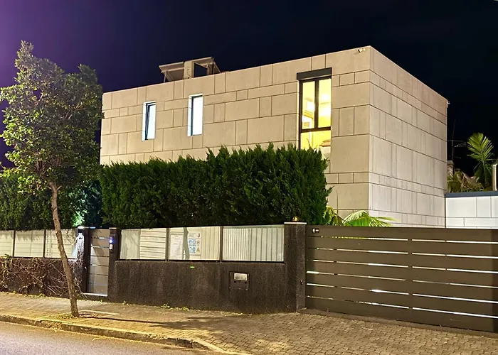 别墅 Square House *