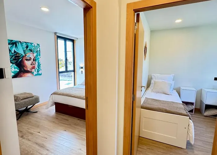 Square House * 丰沙尔