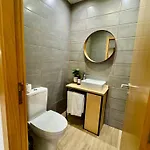 Square House Villa *