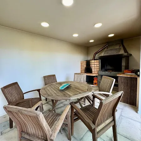 Square House Villa *